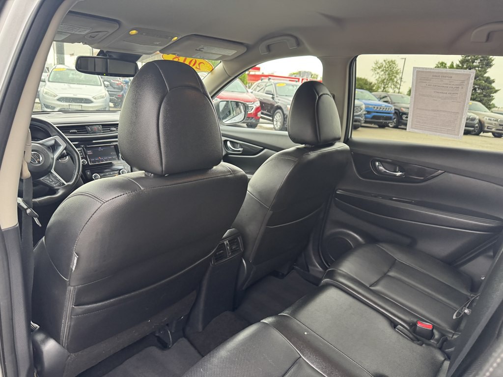 2018 Nissan Rogue Image 27