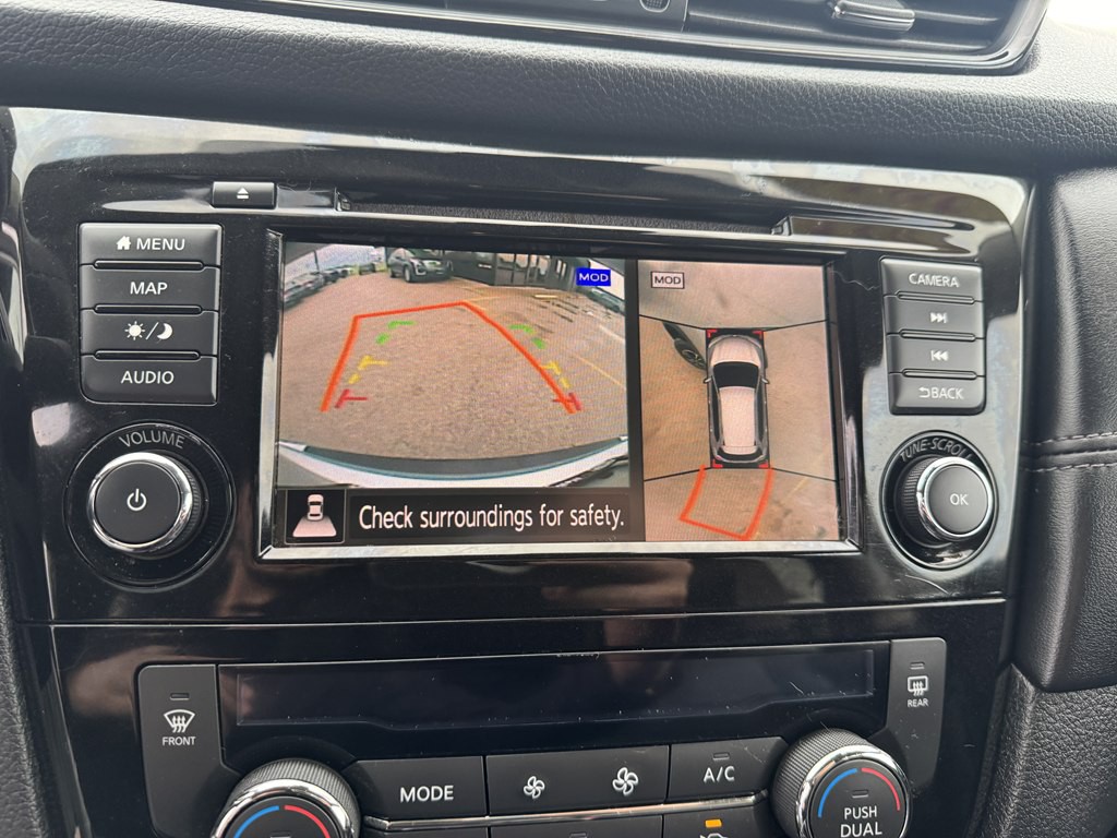 2018 Nissan Rogue Image 19