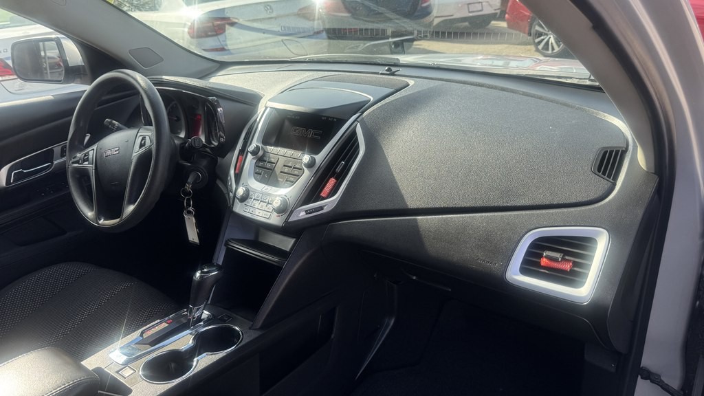 2017 GMC Terrain Image 27