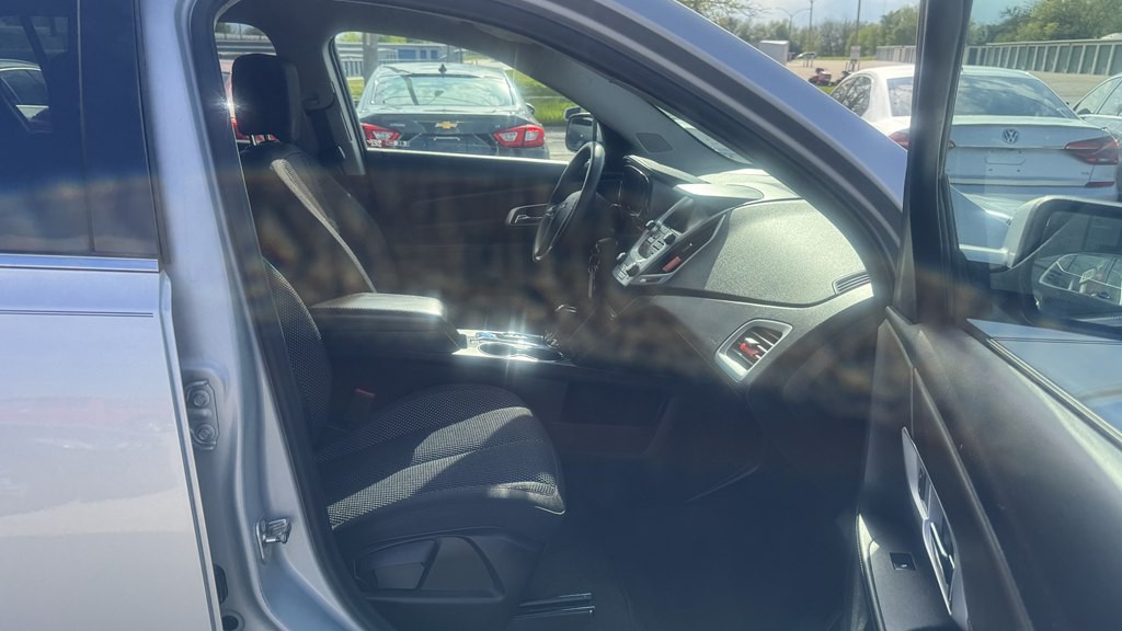 2017 GMC Terrain Image 28