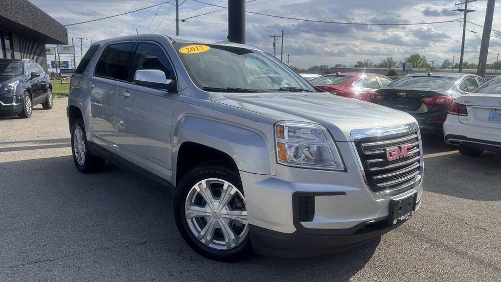 2017 GMC Terrain Image 2