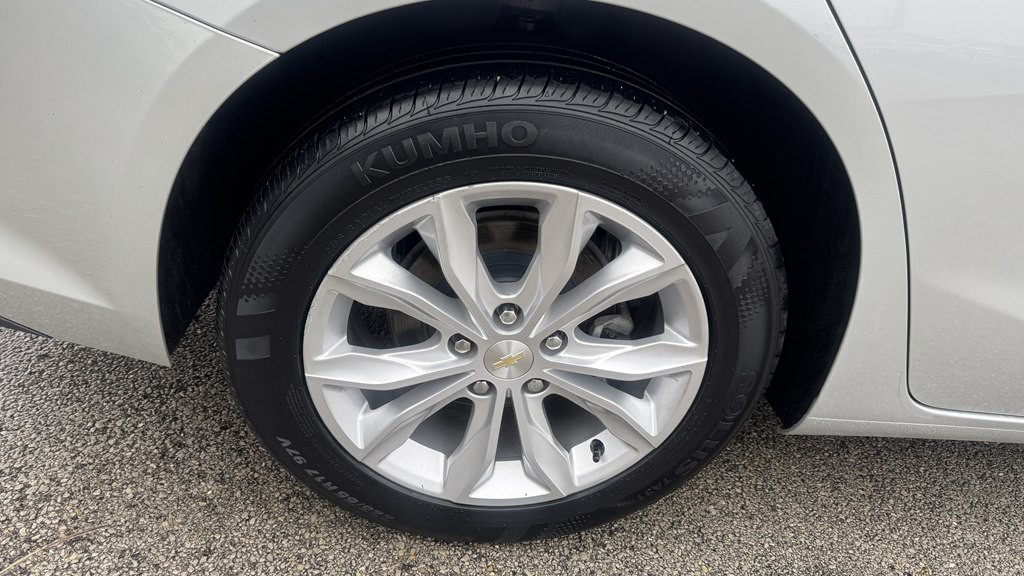 2021 Chevrolet Malibu Image 13