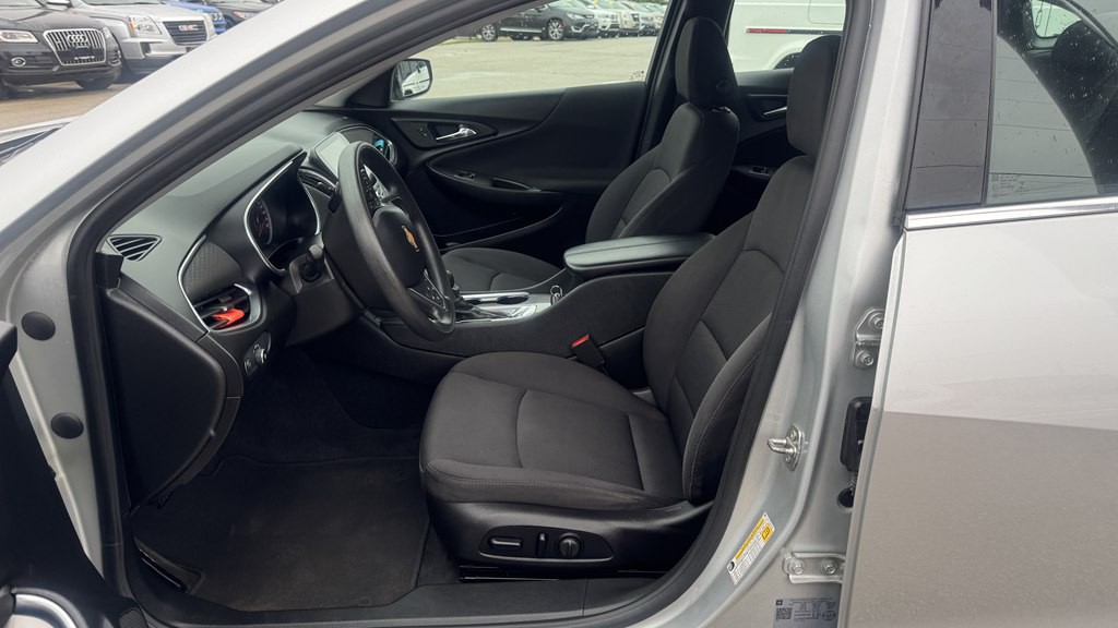 2021 Chevrolet Malibu Image 16