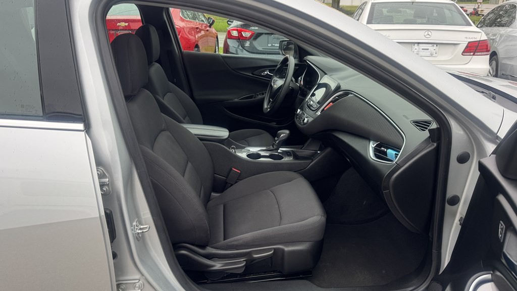 2021 Chevrolet Malibu Image 28
