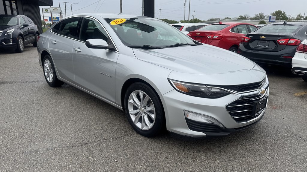 2021 Chevrolet Malibu Image 2