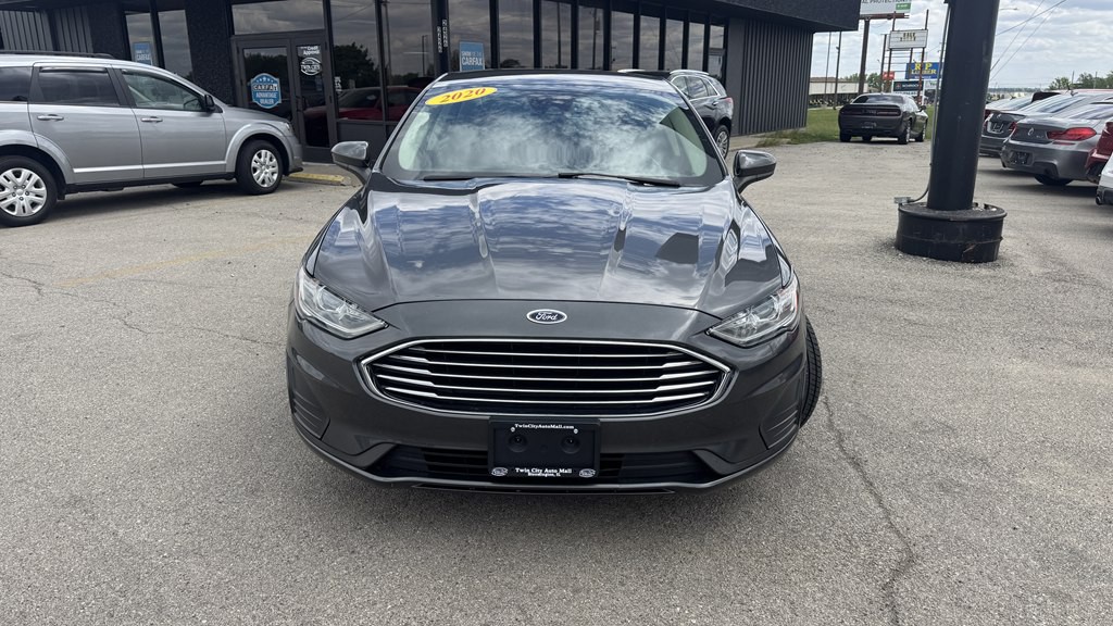 2020 Ford Fusion Image 3