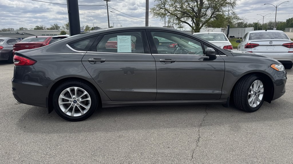 2020 Ford Fusion Image 9