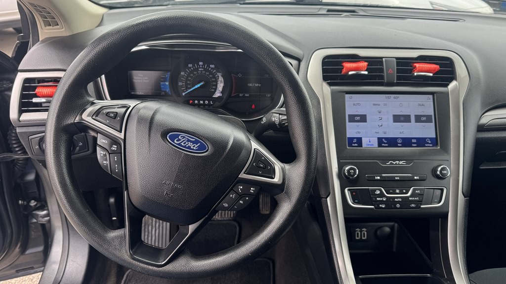 2020 Ford Fusion Image 17