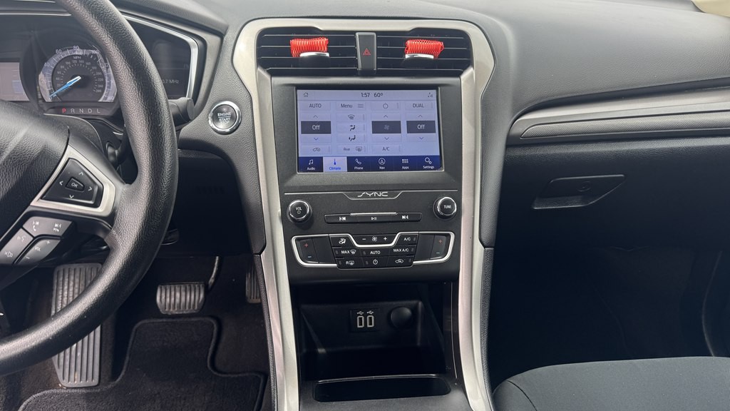 2020 Ford Fusion Image 19