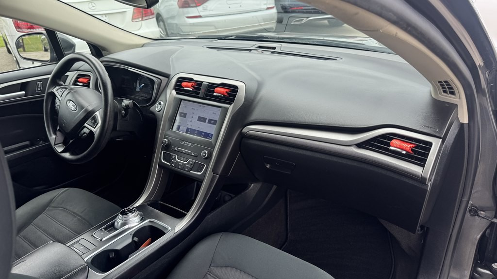 2020 Ford Fusion Image 27