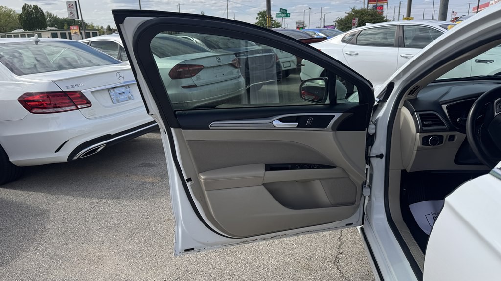 2018 Ford Fusion Image 14