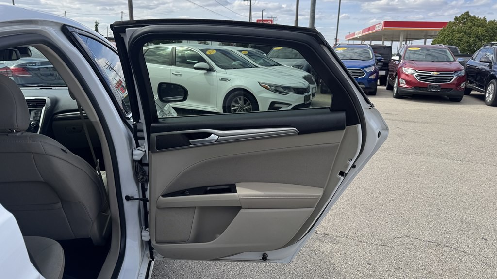 2018 Ford Fusion Image 23