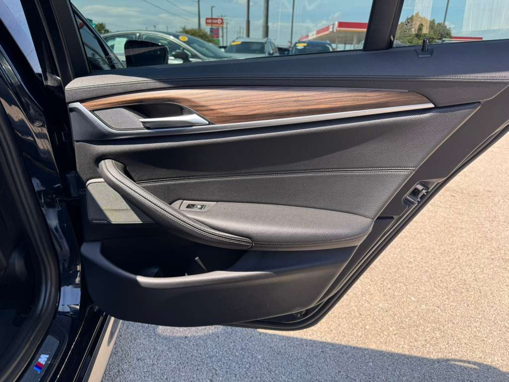 2018 BMW 5 Series Image 16