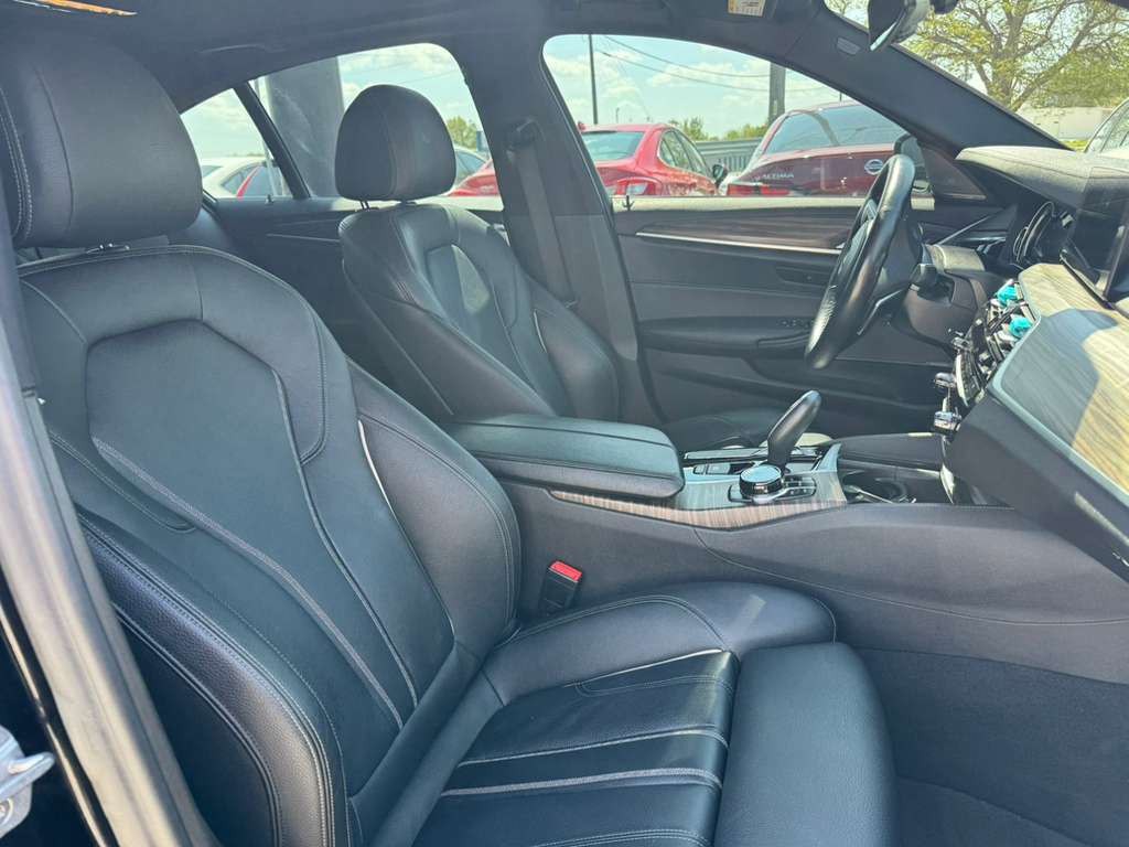 2018 BMW 5 Series Image 17