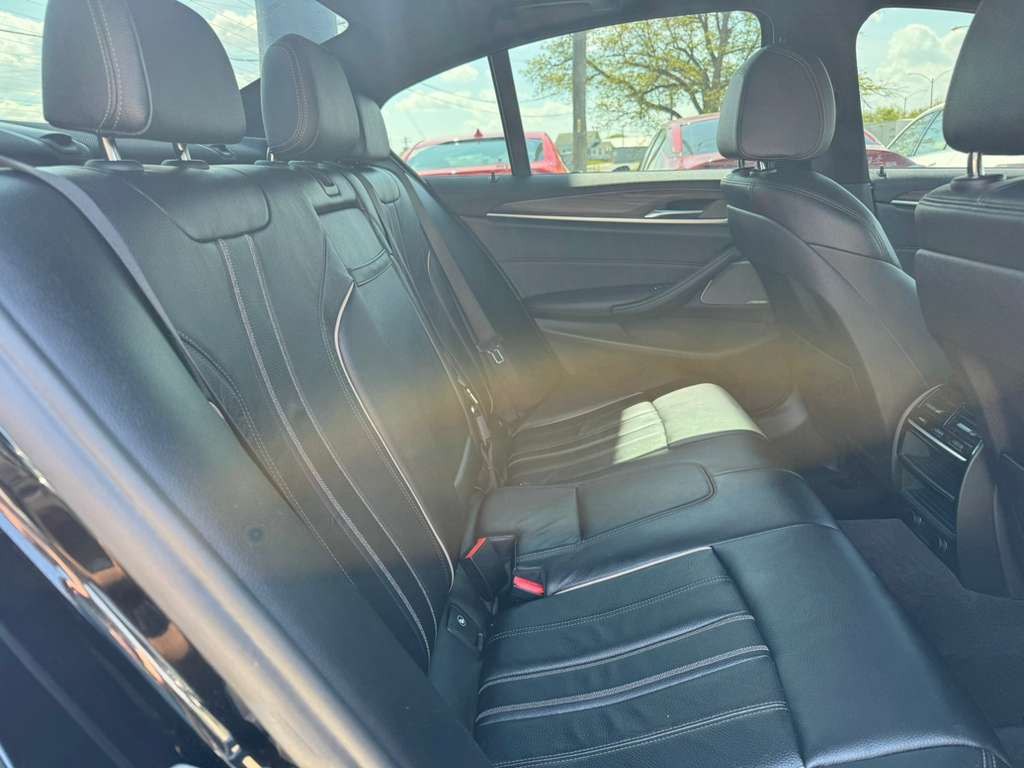 2018 BMW 5 Series Image 20