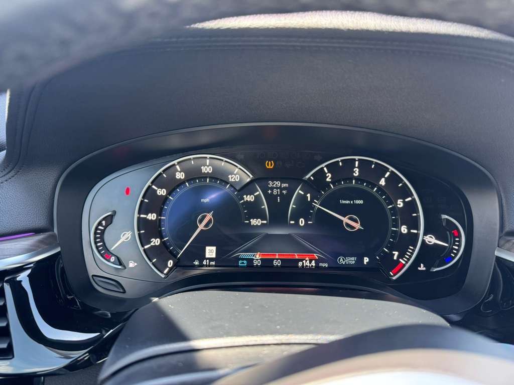 2018 BMW 5 Series Image 26