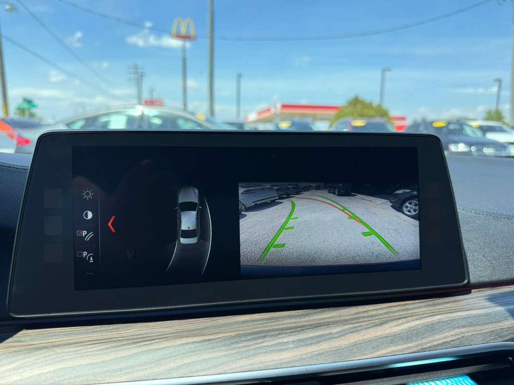 2018 BMW 5 Series Image 31