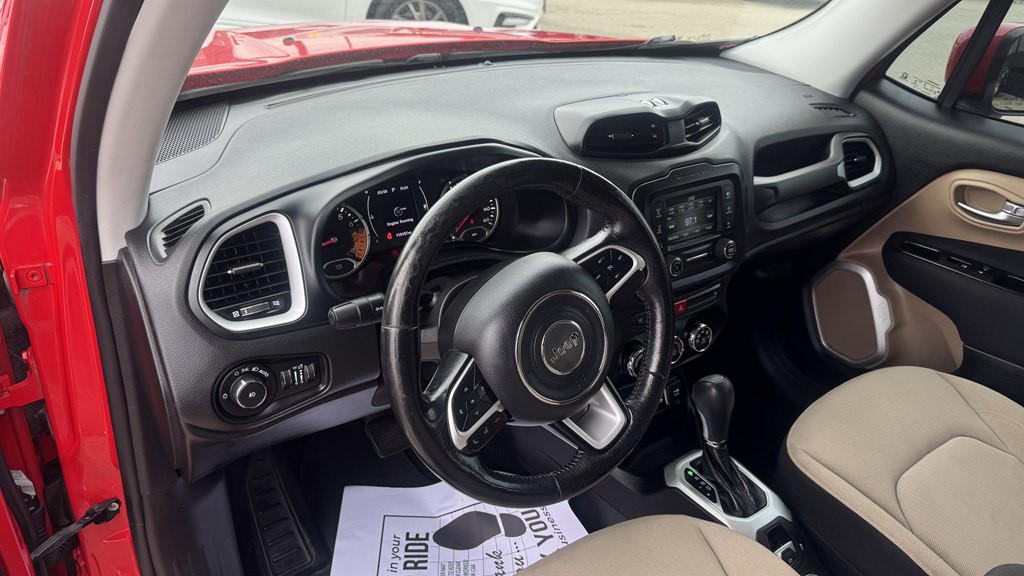 2015 Jeep Renegade Image 15