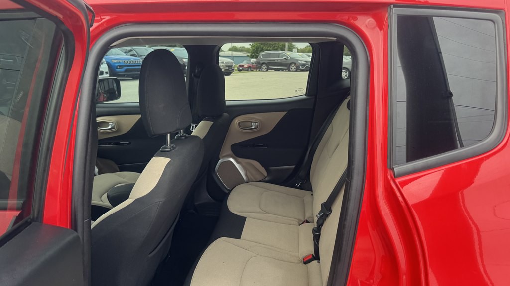 2015 Jeep Renegade Image 22