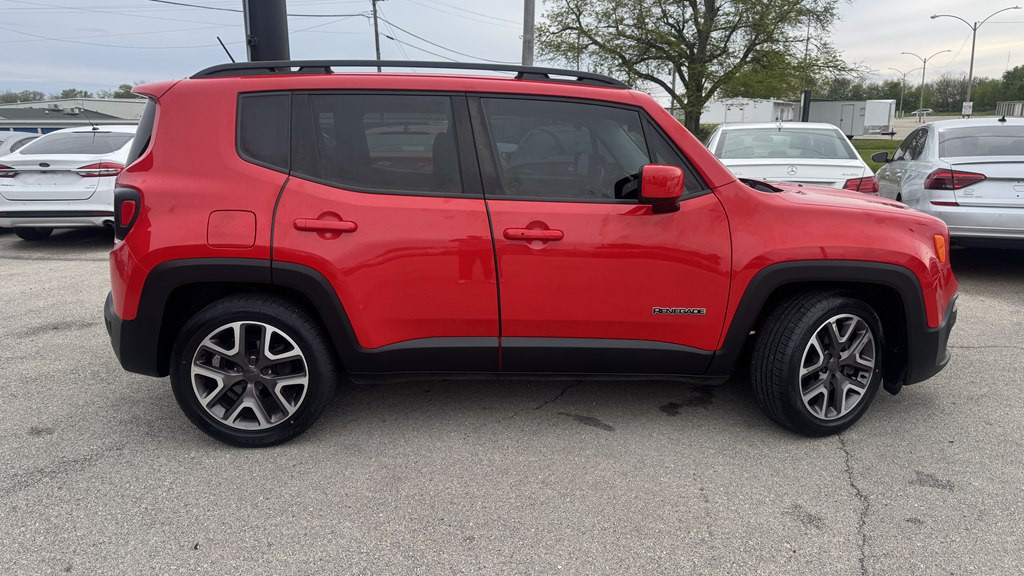 2015 Jeep Renegade Image 9