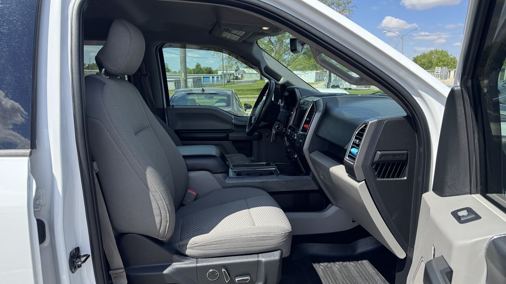 2016 Ford F-150 Image 28