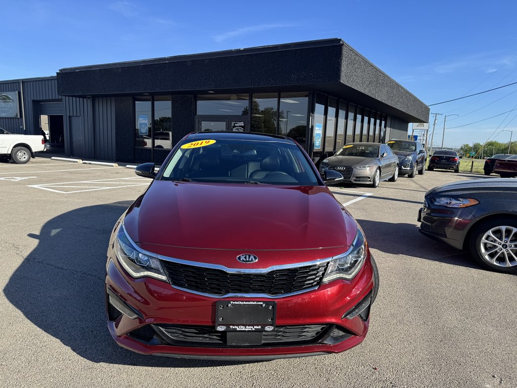 2019 Kia Optima Image 2