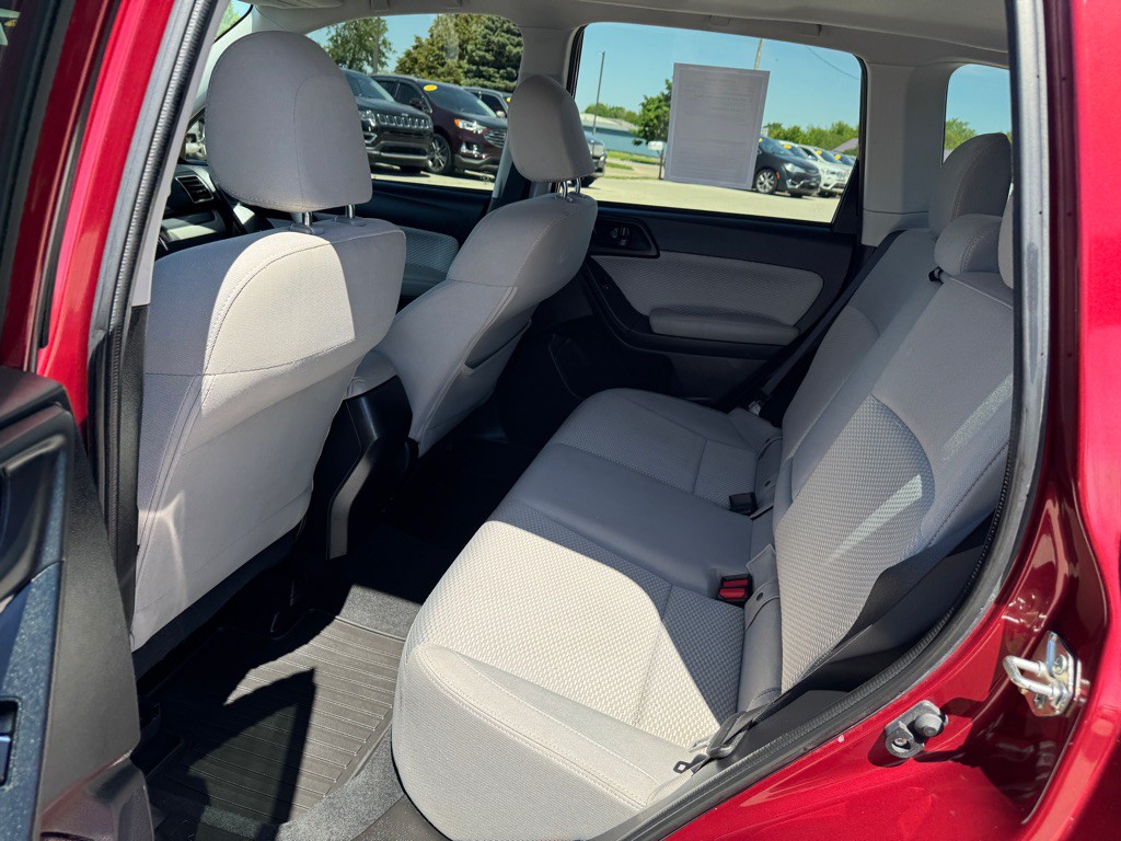 2018 Subaru Forester Image 18