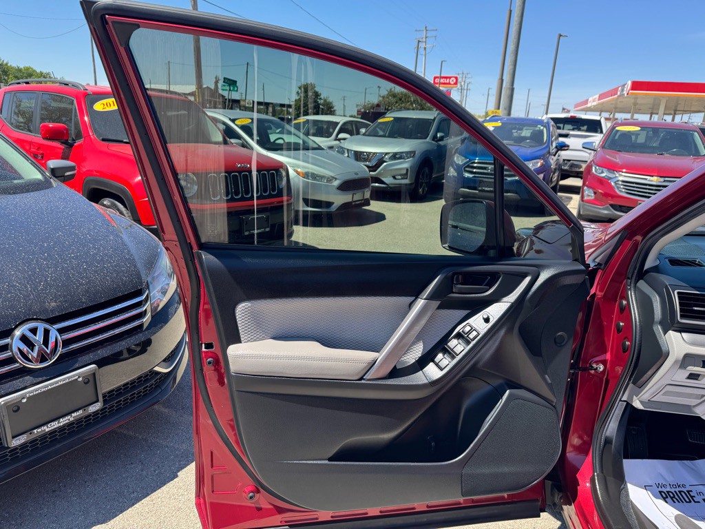 2018 Subaru Forester Image 24