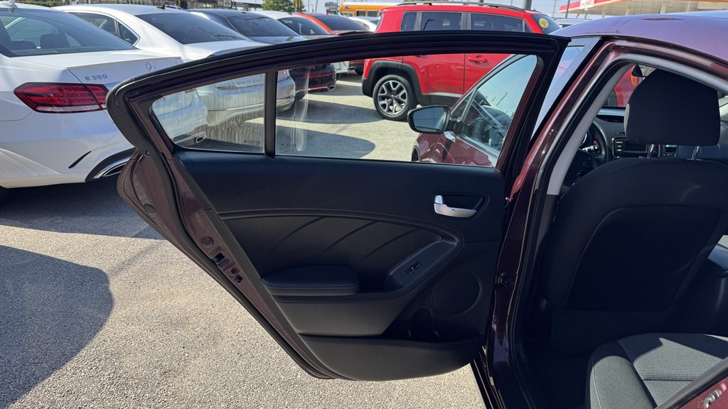 2017 Kia Forte Image 20