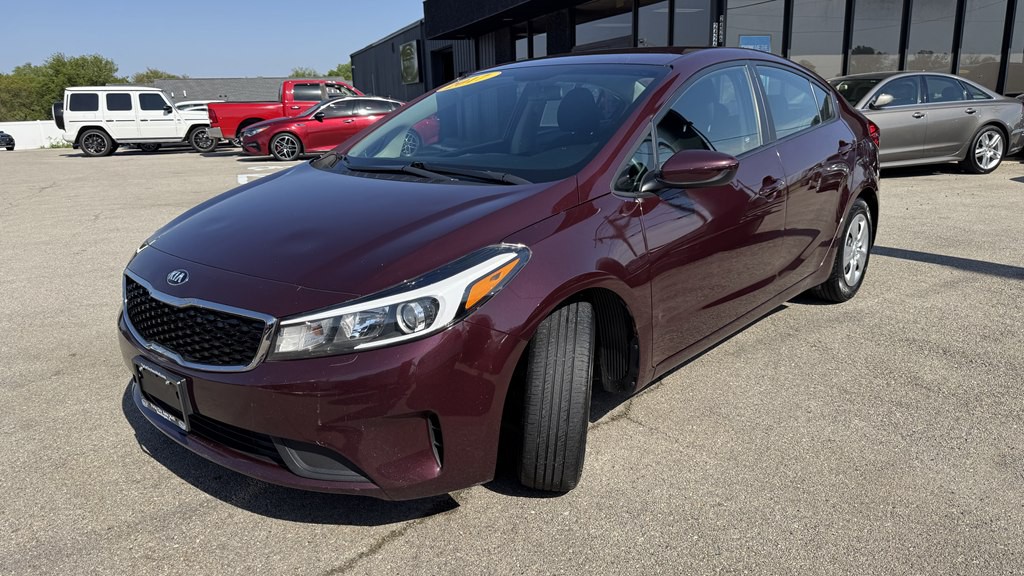 2017 Kia Forte Image 4