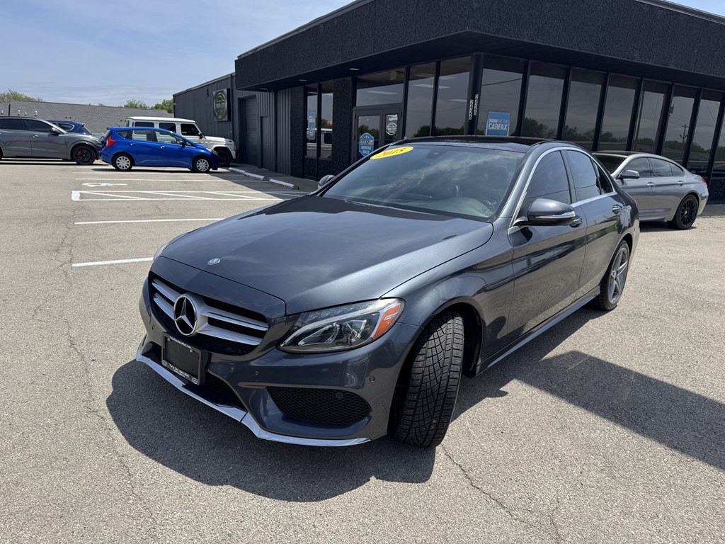 2015 Mercedes-Benz C-Class Image 3