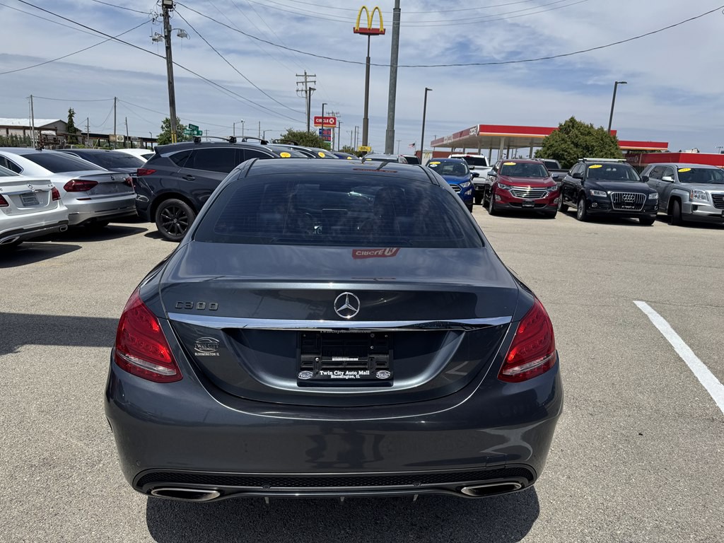 2015 Mercedes-Benz C-Class Image 6