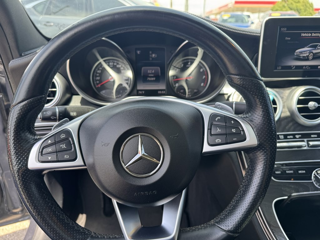 2015 Mercedes-Benz C-Class Image 25