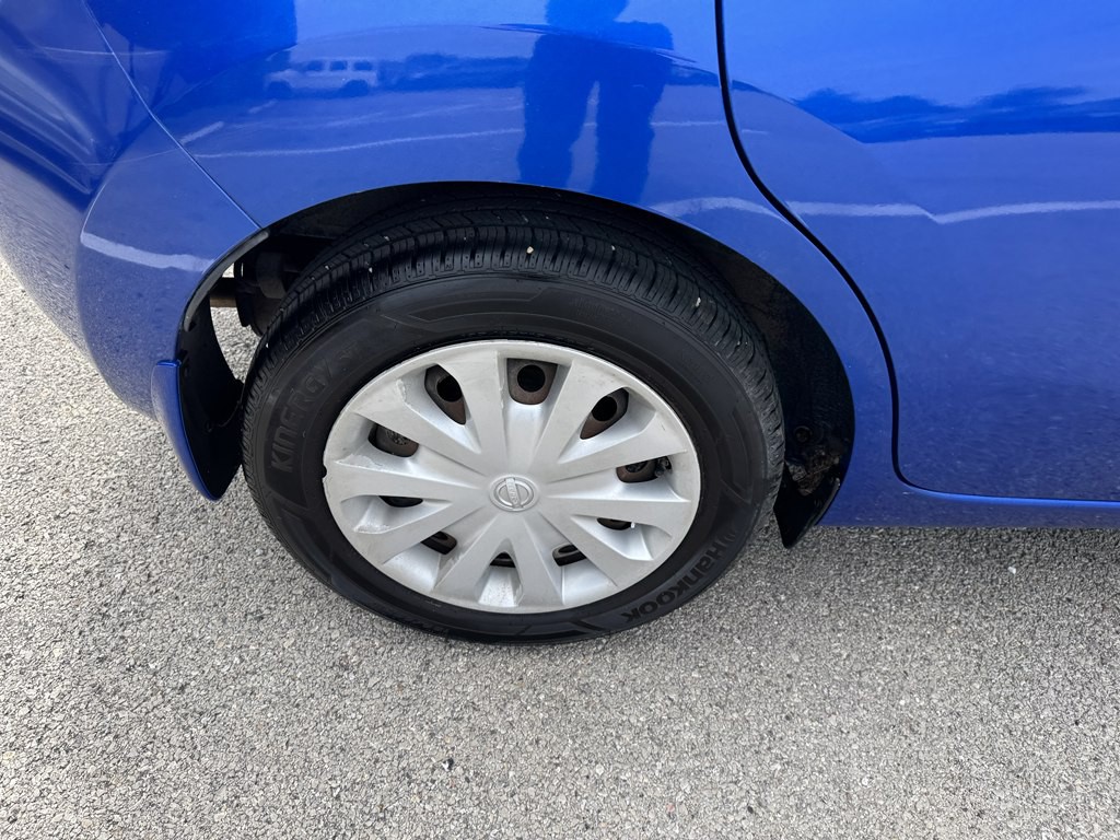 2014 Nissan Versa Image 10