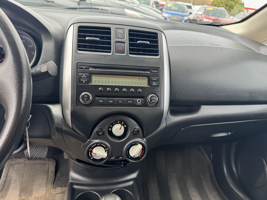 2014 Nissan Versa Image 28