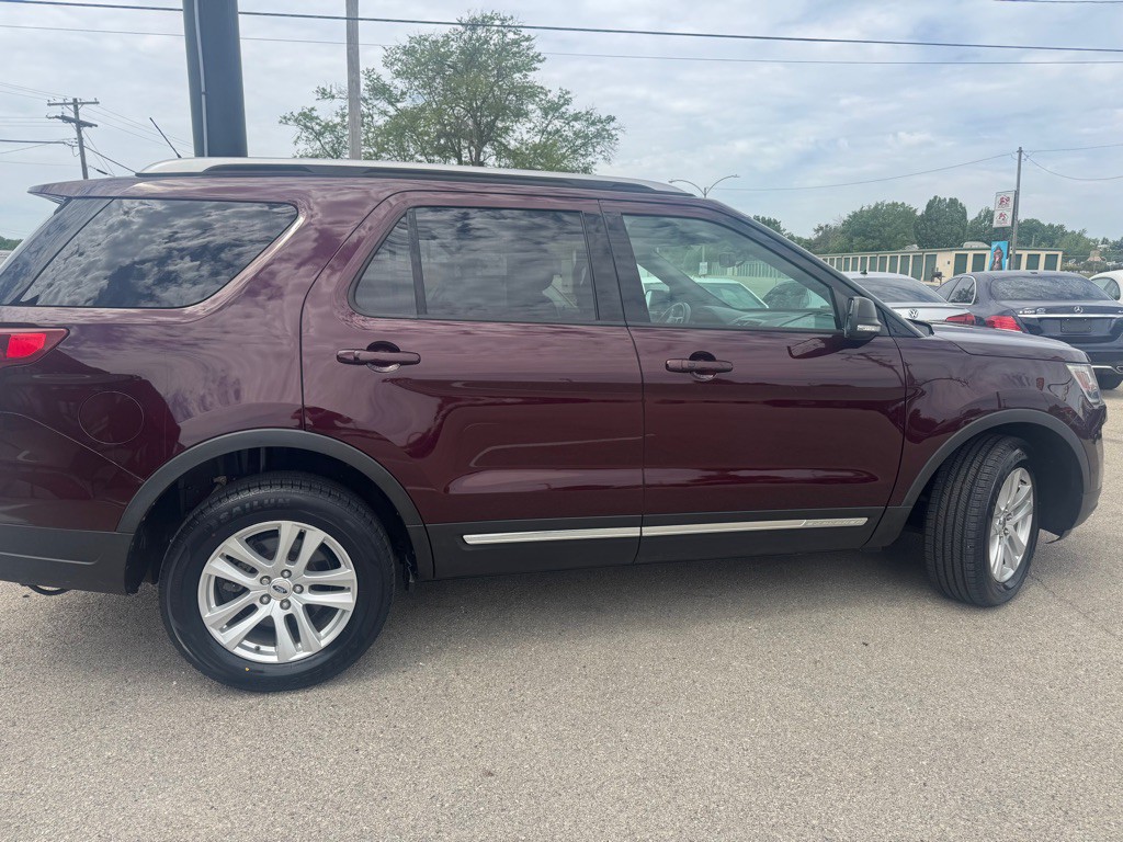 2019 Ford Explorer Image 9