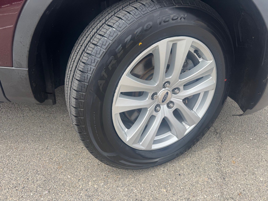 2019 Ford Explorer Image 12