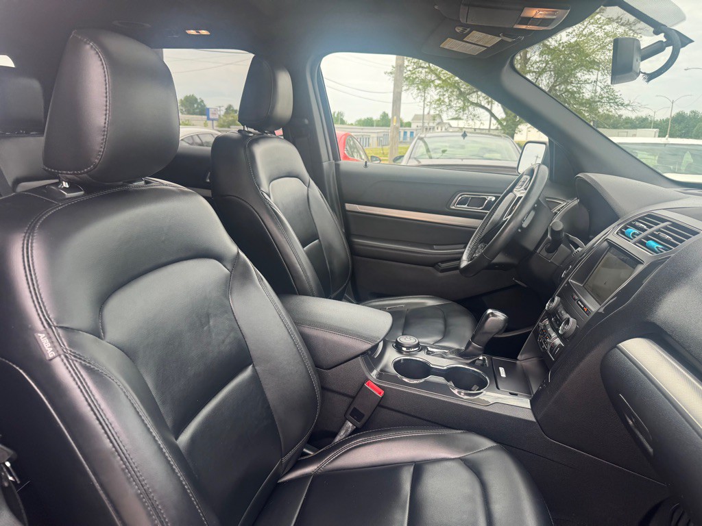 2019 Ford Explorer Image 15