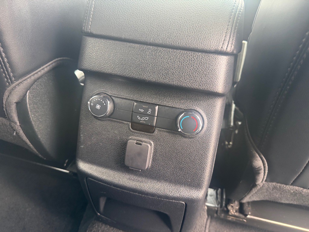 2019 Ford Explorer Image 19