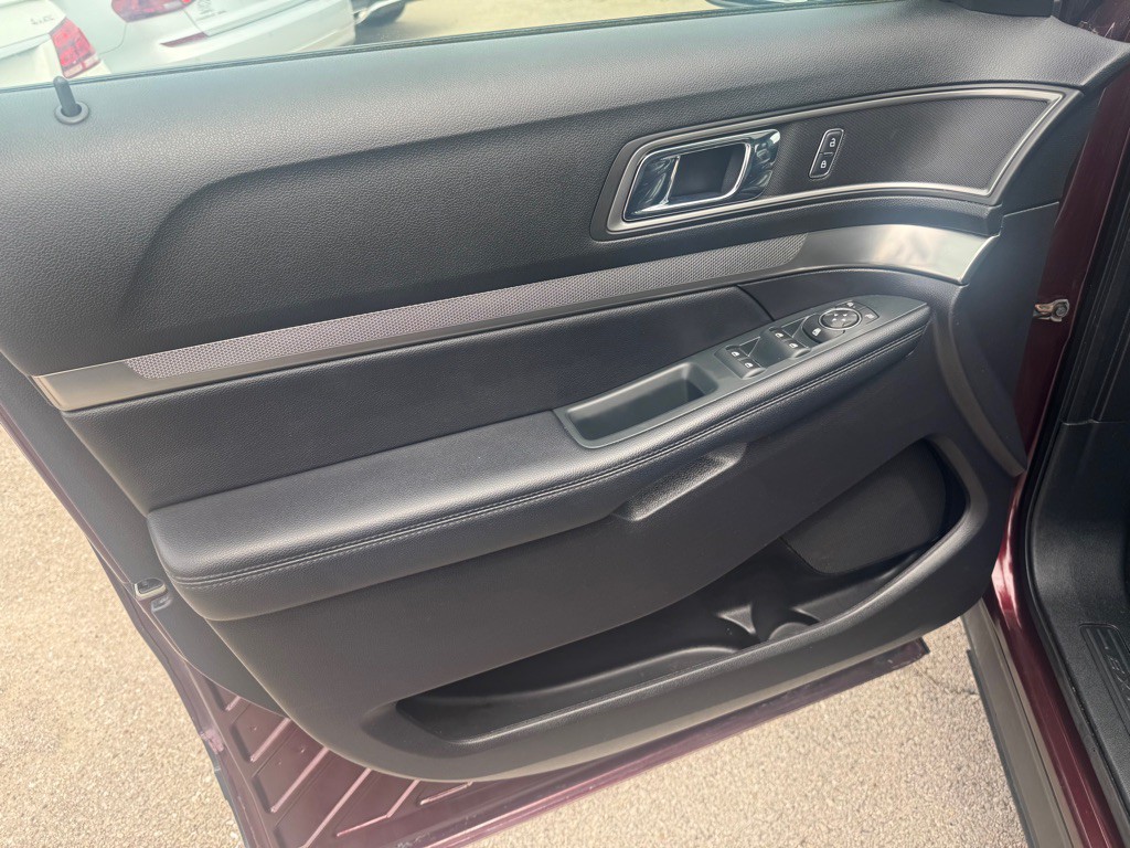2019 Ford Explorer Image 25