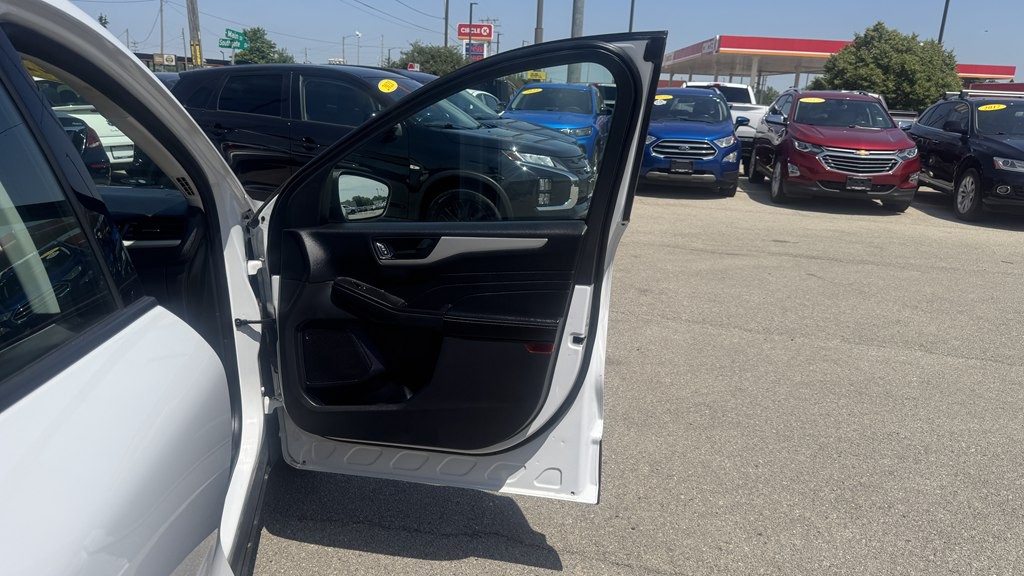 2022 Ford Escape Image 24