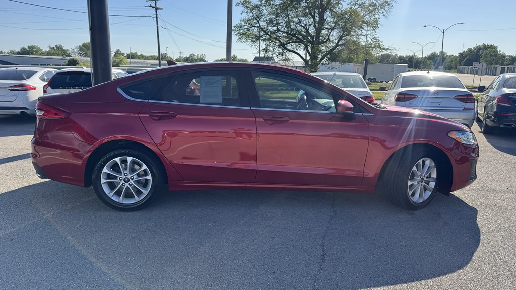 2020 Ford Fusion Image 9