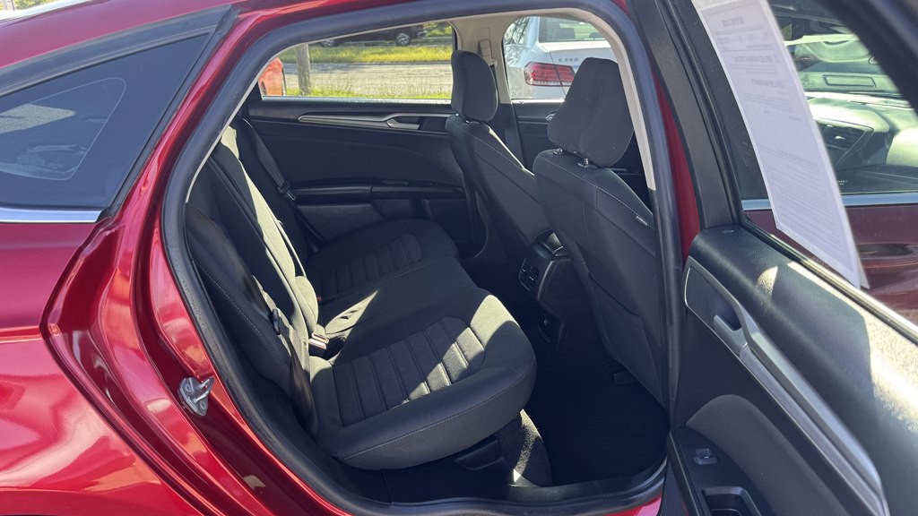 2020 Ford Fusion Image 25