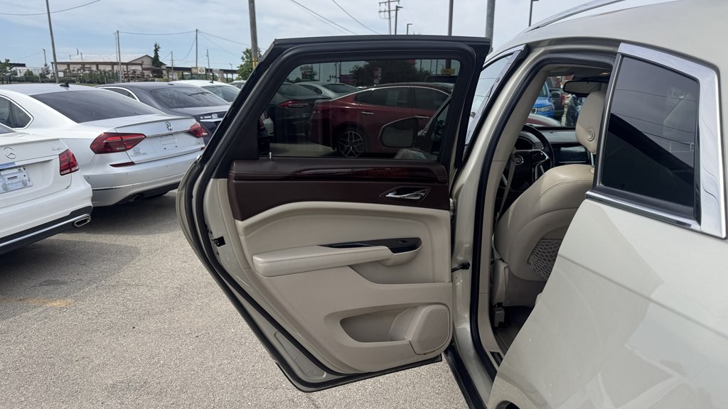 2015 Cadillac SRX Image 21