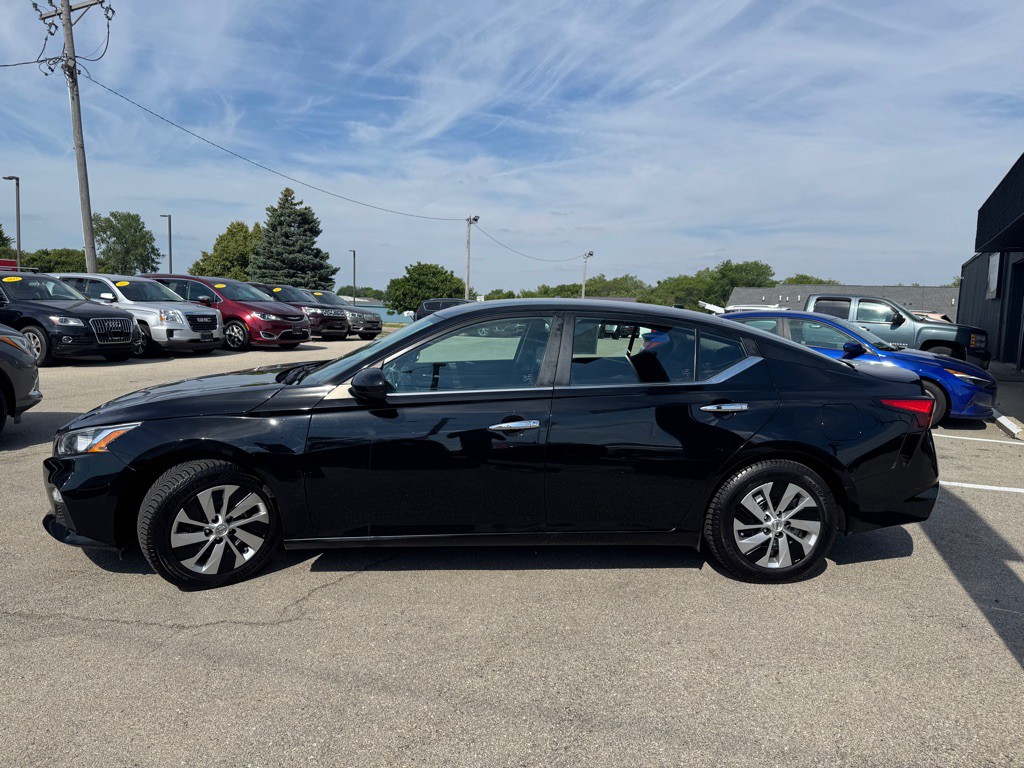 2020 Nissan Altima Image 4