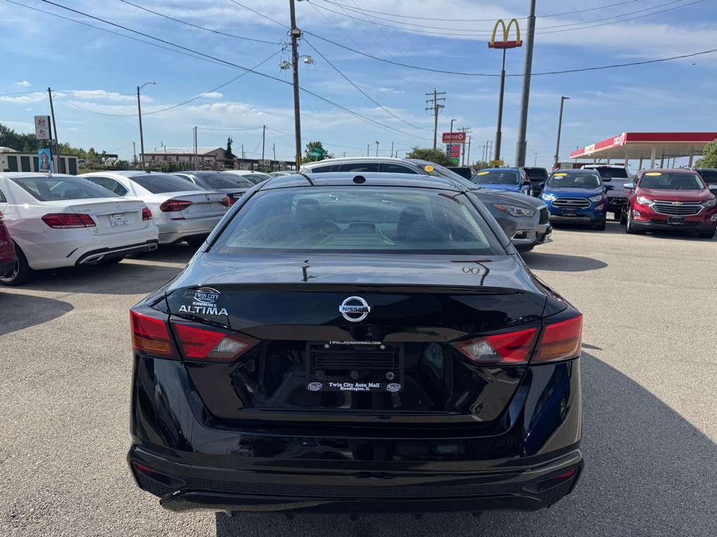 2020 Nissan Altima Image 6