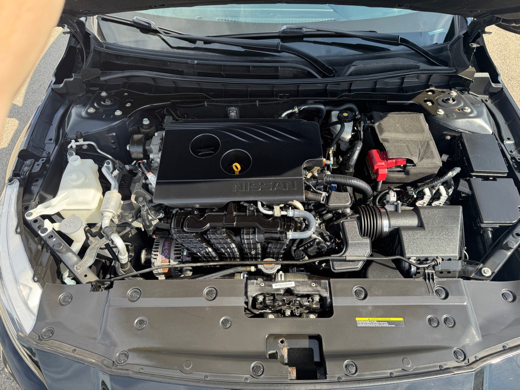 2020 Nissan Altima Image 9