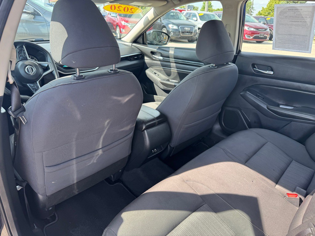 2020 Nissan Altima Image 19