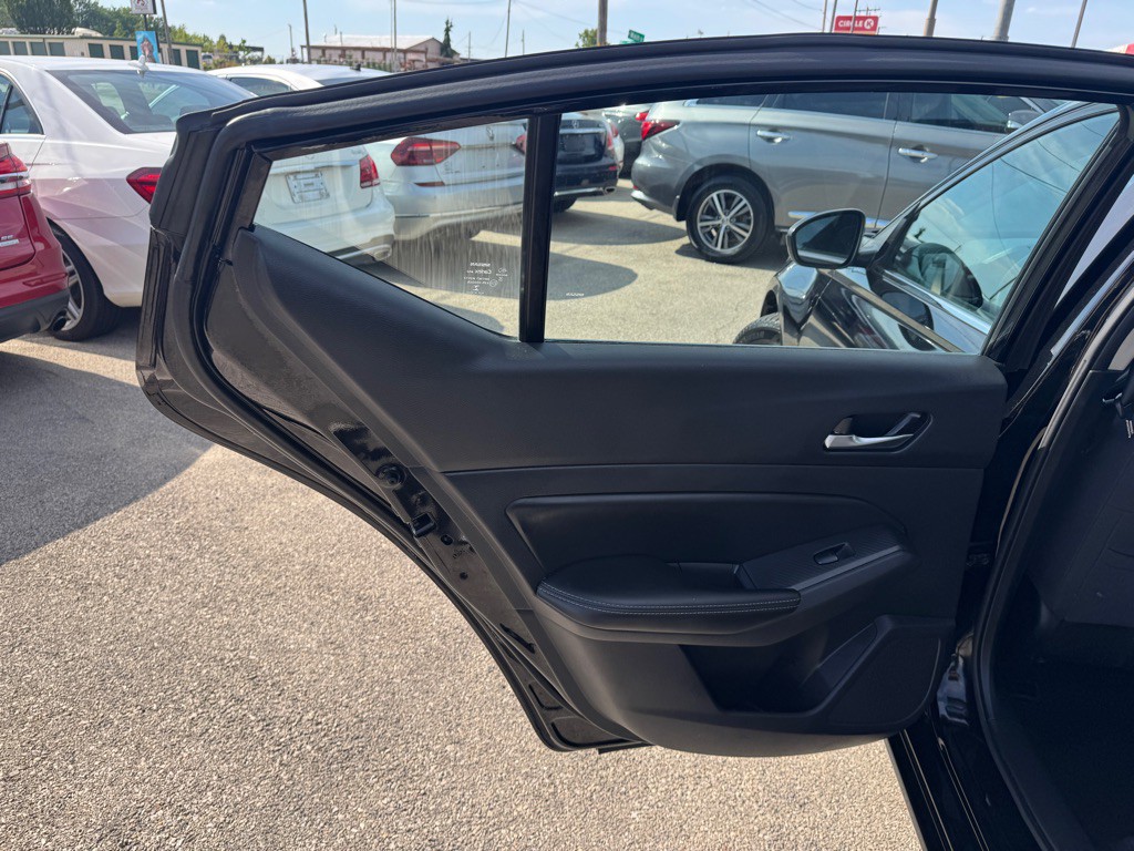2020 Nissan Altima Image 20