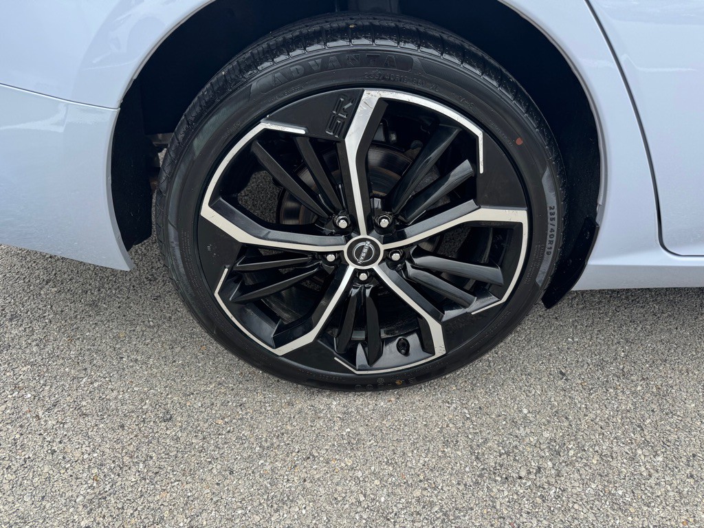 2025 Nissan Altima Image 11